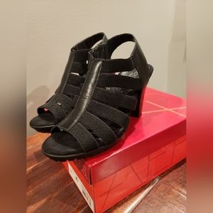 Aerosols Slingback Heels